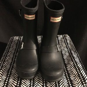 Boys rain boots